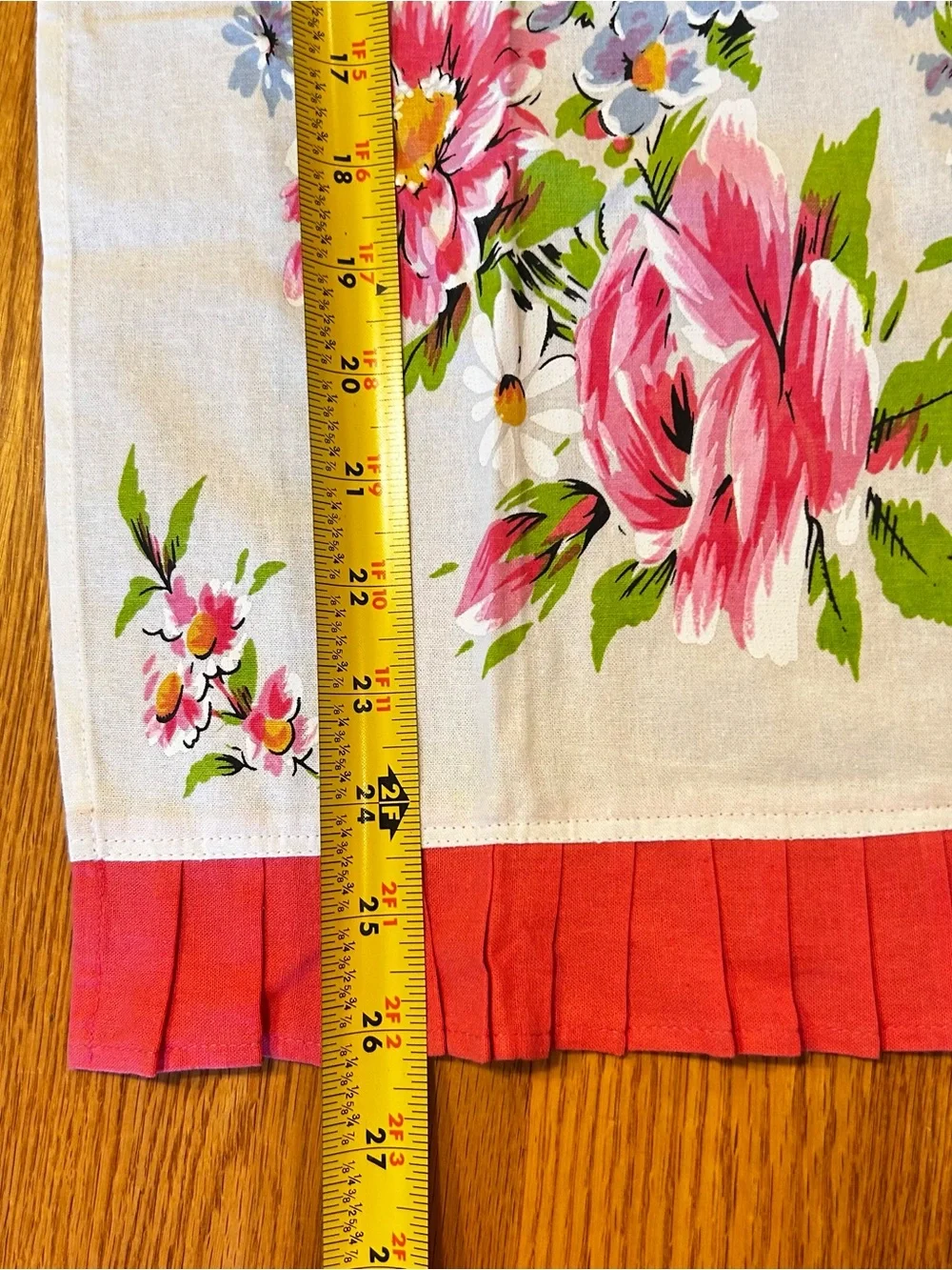 Lu Ray Home Collection Vintage Floral Tea Towel Pink Ruffle Trim 100% Cotton